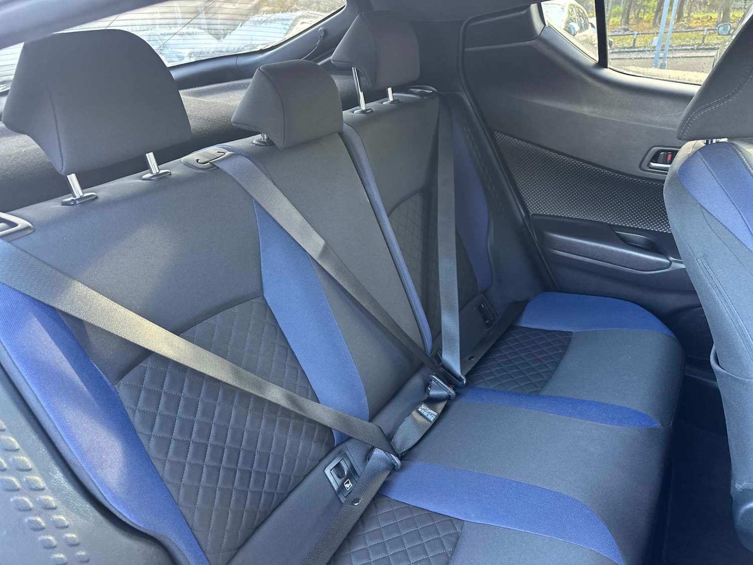 Used Toyota C-HR 2020 for sale - 76628155: Photo 15