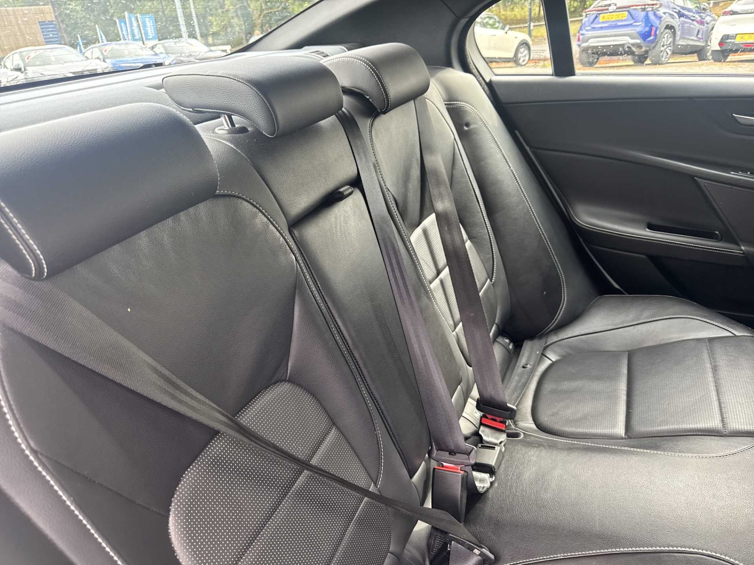 Used Jaguar XE 2018 for sale - 76477255: Photo 15