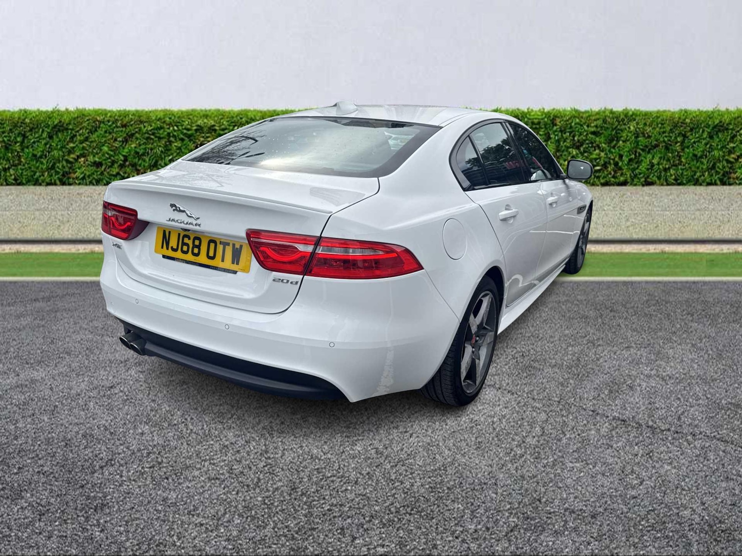 Used Jaguar XE 2018 for sale - 76477255: Photo 17