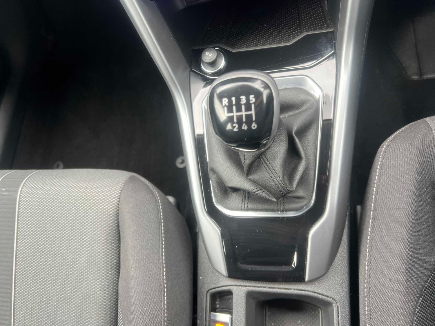 Used Volkswagen T-Roc 2023 for sale - 78011639: Photo 12