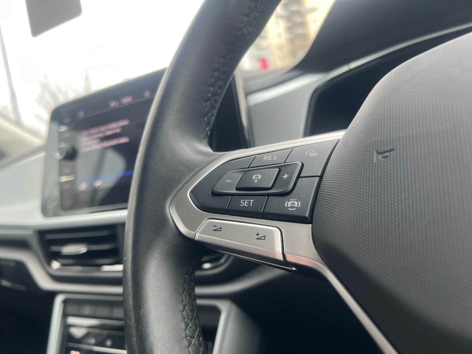 Used Volkswagen T-Roc 2023 for sale - 78011639: Photo 24