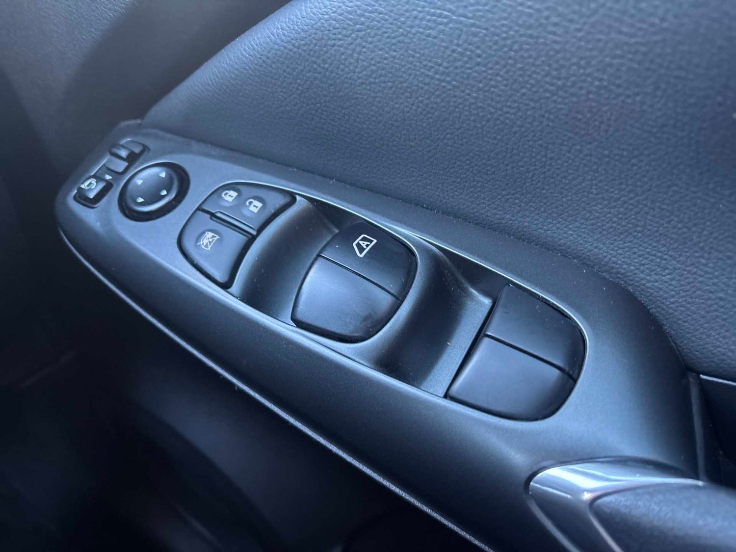 Used Nissan Juke 2024 for sale - 77562970: Photo 20