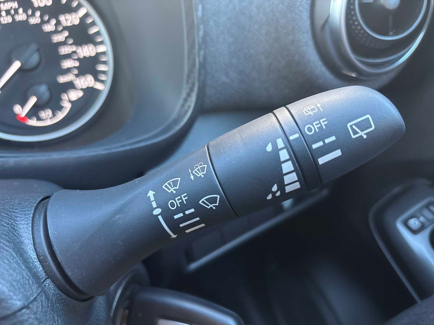 Used Nissan Juke 2024 for sale - 77562970: Photo 25