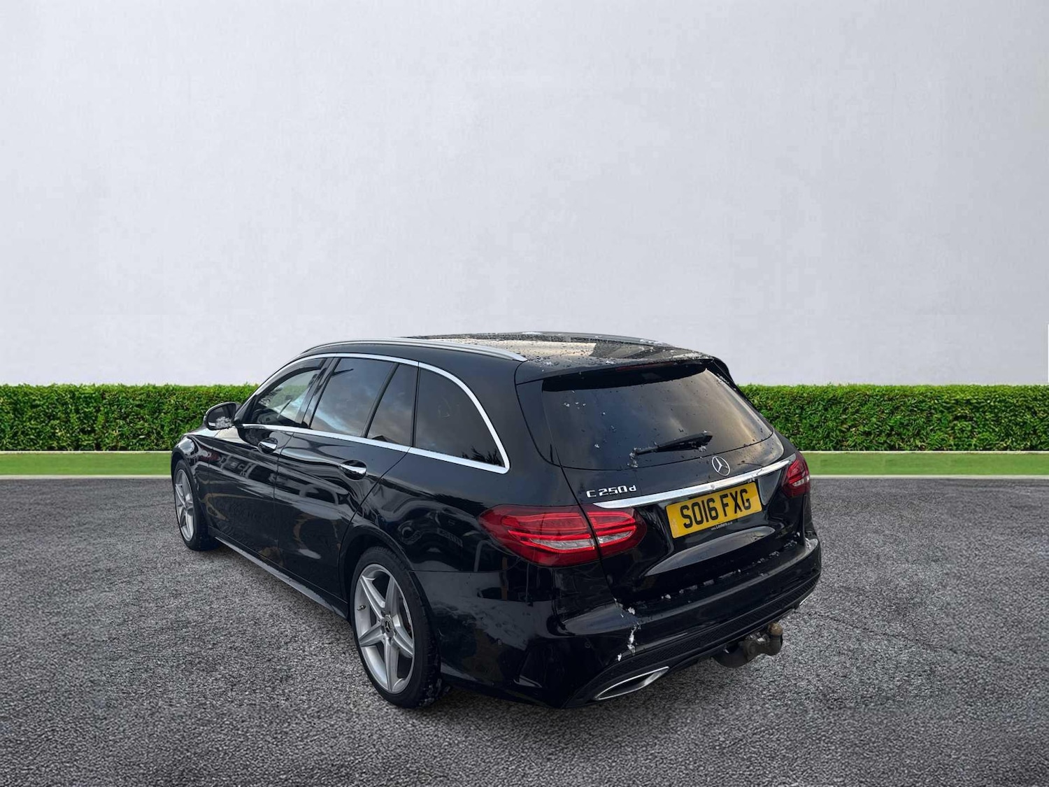 Used Mercedes-Benz C Class 2016 for sale - 77542480: Photo 2