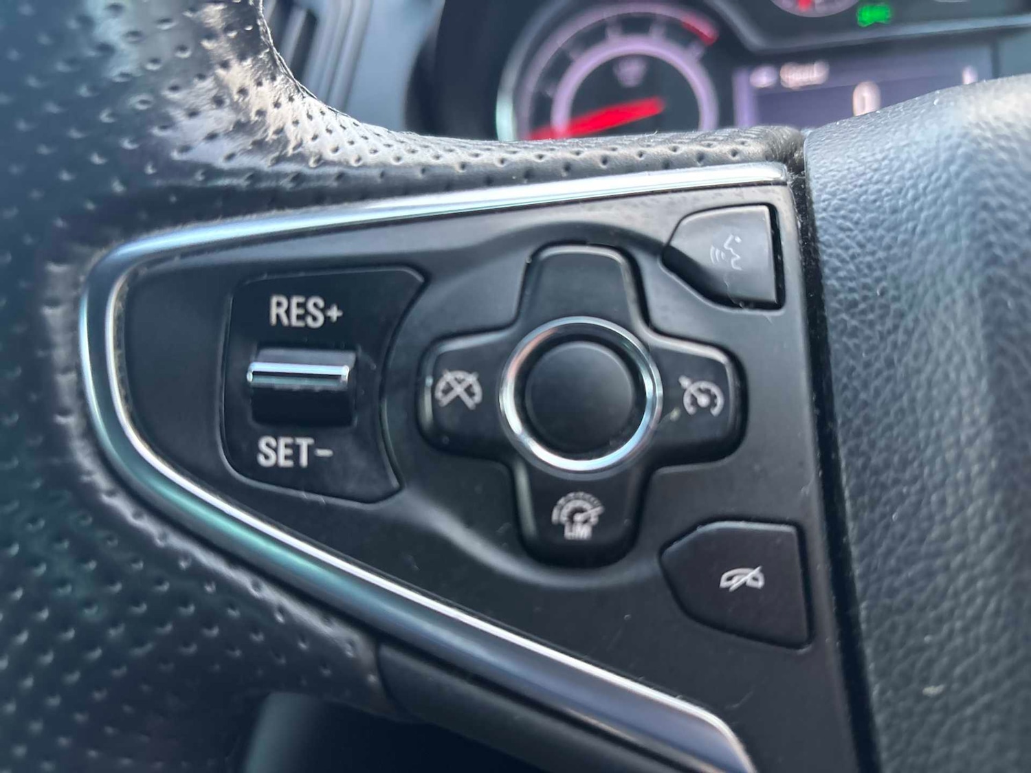 Used Vauxhall Insignia 2016 for sale - 77056799: Photo 24