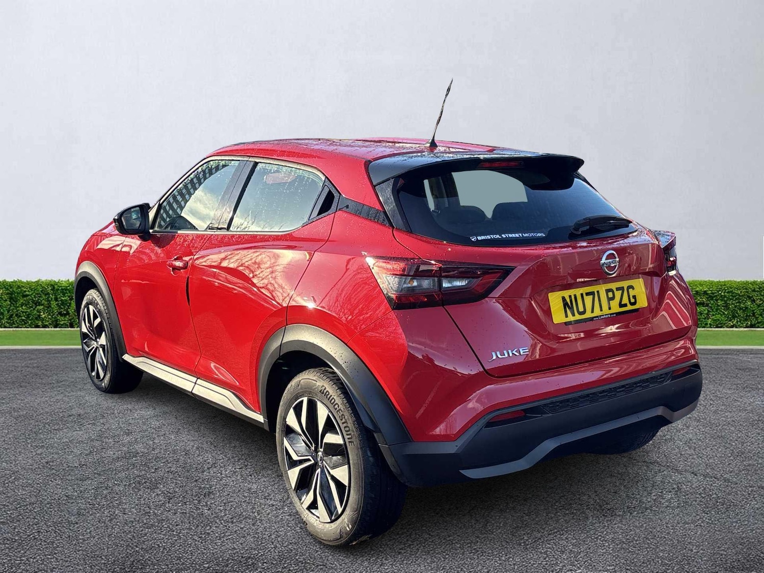 Used Nissan Juke 2021 for sale - 76532495: Photo 2