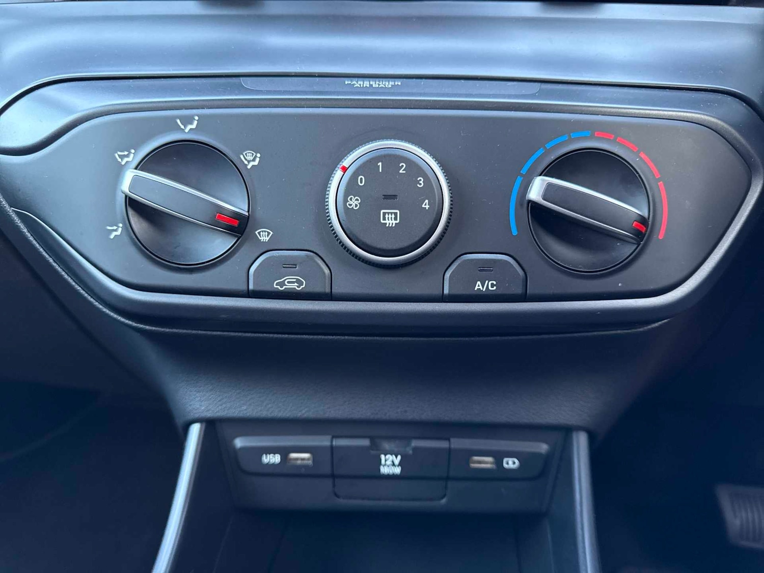 Used Hyundai i20 2023 for sale - 77008322: Photo 11