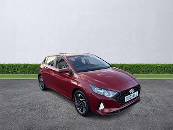 Used Hyundai i20 2023 for sale - 77008322: Photo