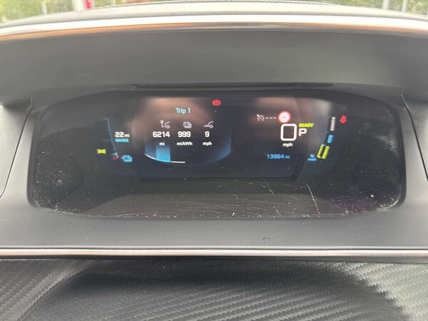 Used Peugeot E-2008 2023 for sale - 76011060: Photo 9