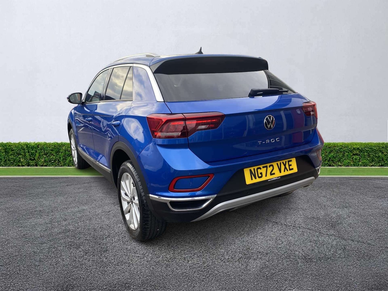 Used Volkswagen T-Roc 2023 for sale - 78191435: Photo 2