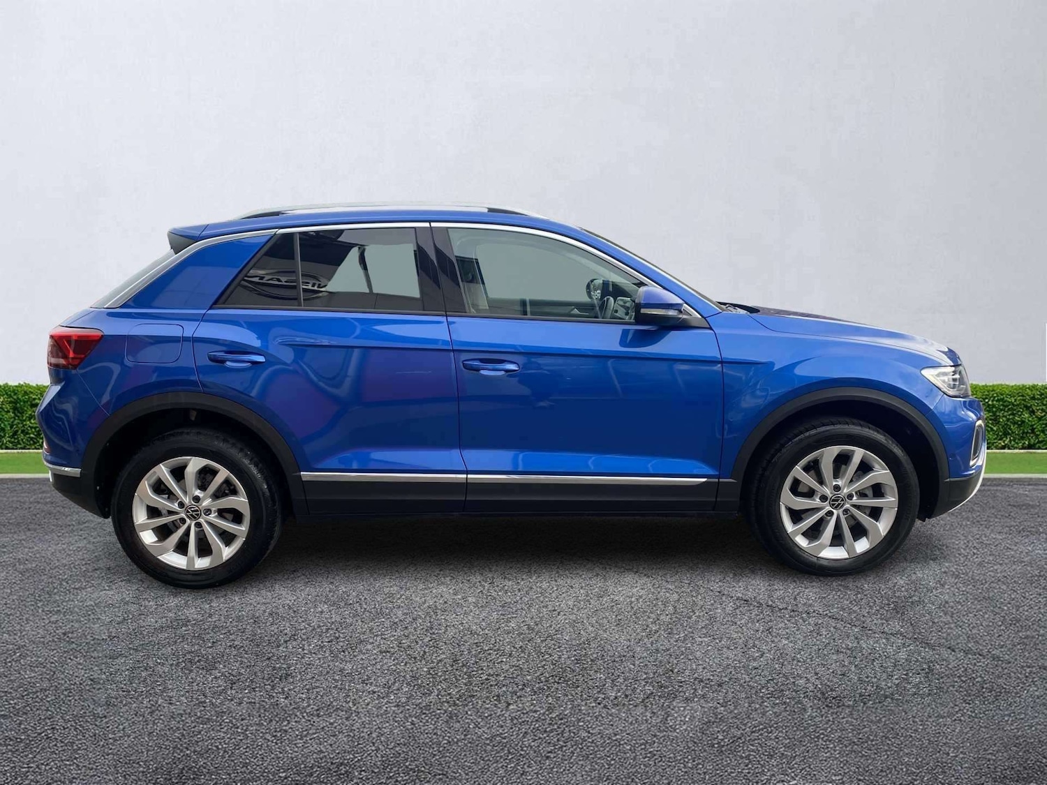 Used Volkswagen T-Roc 2023 for sale - 78191435: Photo 3