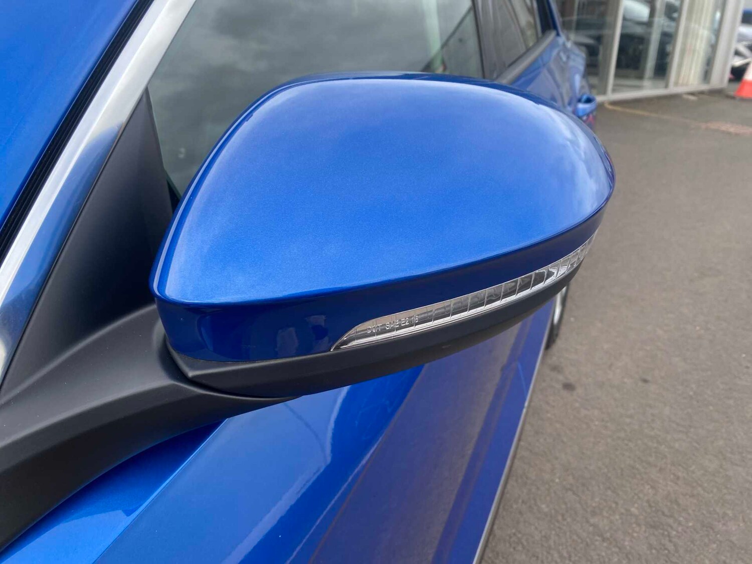 Used Volkswagen T-Roc 2023 for sale - 78191435: Photo 30