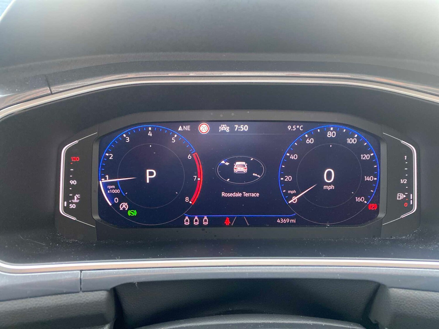 Used Volkswagen T-Roc 2023 for sale - 78191435: Photo 9