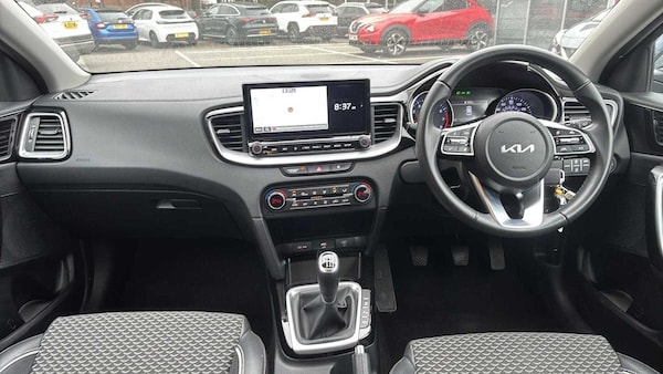 Used Kia Ceed 2023 for sale - 75616072: Photo 8