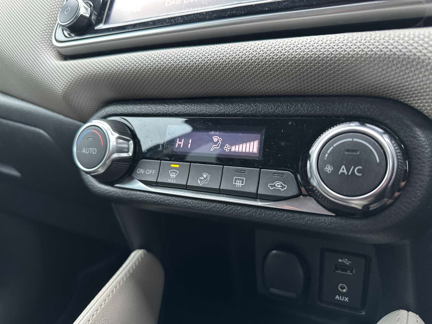 Used Nissan Micra 2017 for sale - 76536599: Photo 11