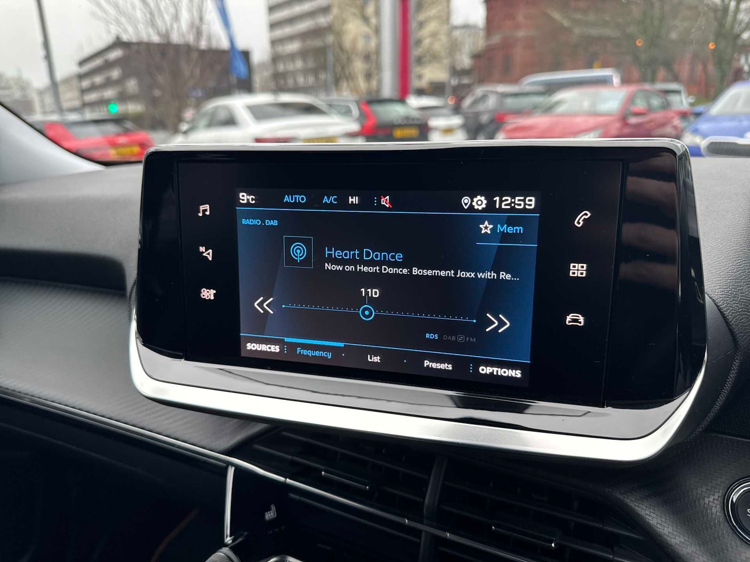 Used Peugeot 2008 2022 for sale - 77024262: Photo 10