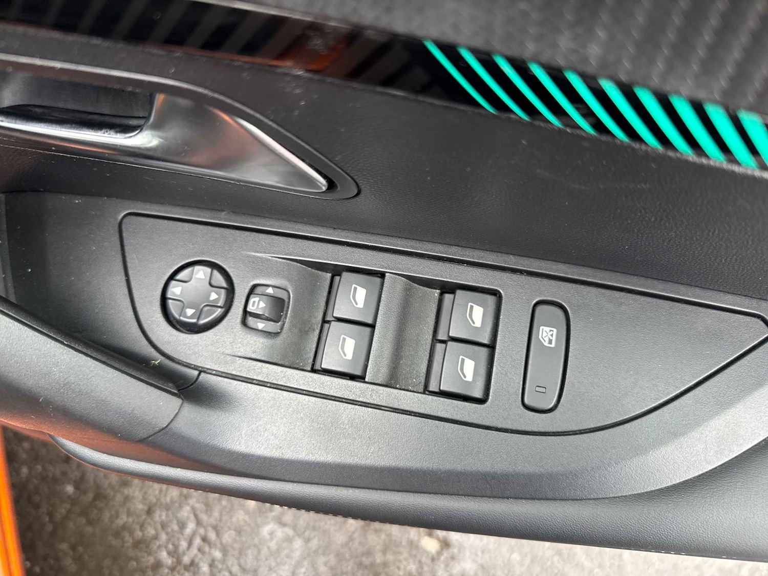 Used Peugeot 2008 2022 for sale - 77024262: Photo 20