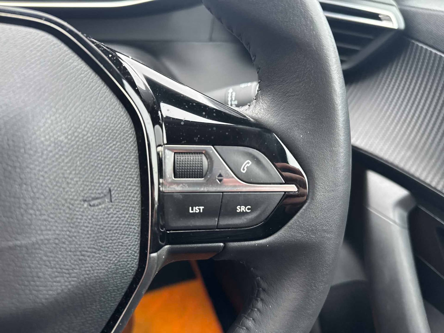 Used Peugeot 2008 2022 for sale - 77024262: Photo 23