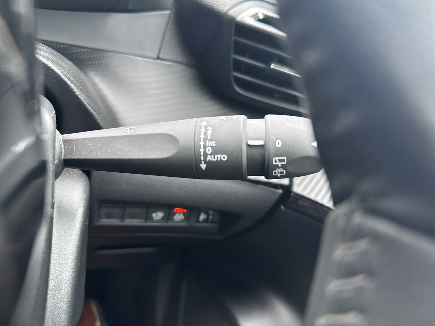 Used Peugeot 2008 2022 for sale - 77024262: Photo 26