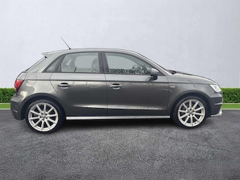 Used Audi A1 2018 for sale - 76492437: Photo