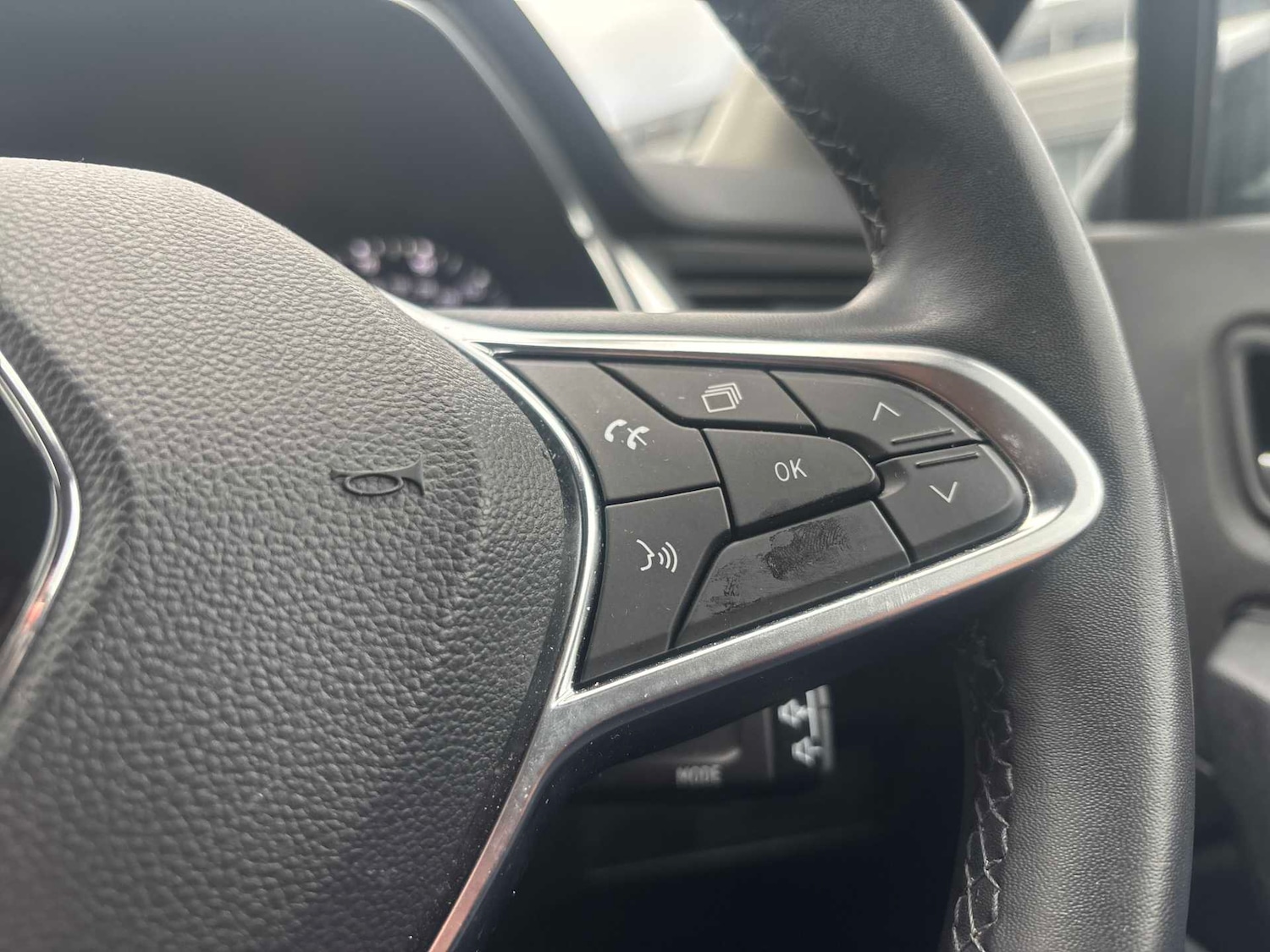 Used Renault Captur 2020 for sale - 78121896: Photo 24