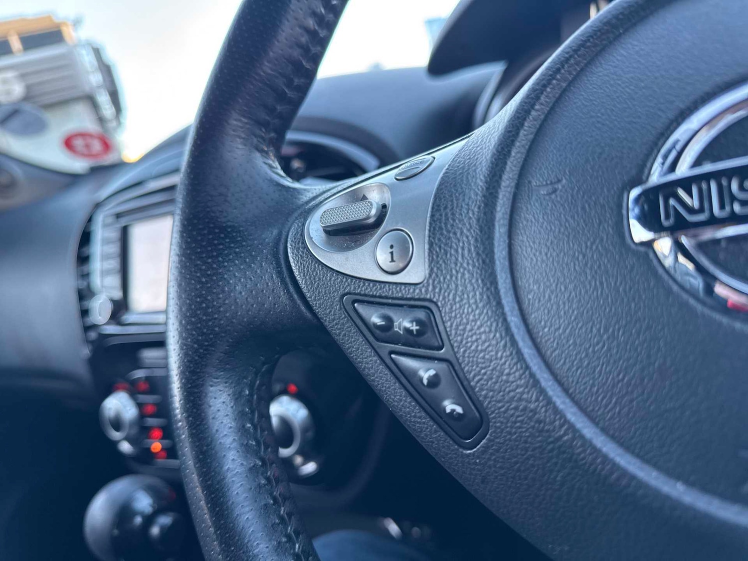 Used Nissan Juke 2017 for sale - 77090014: Photo 24