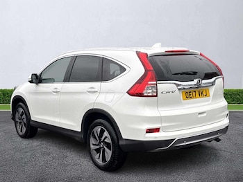 Used Honda CR-V 2017 for sale - 76613646: Photo