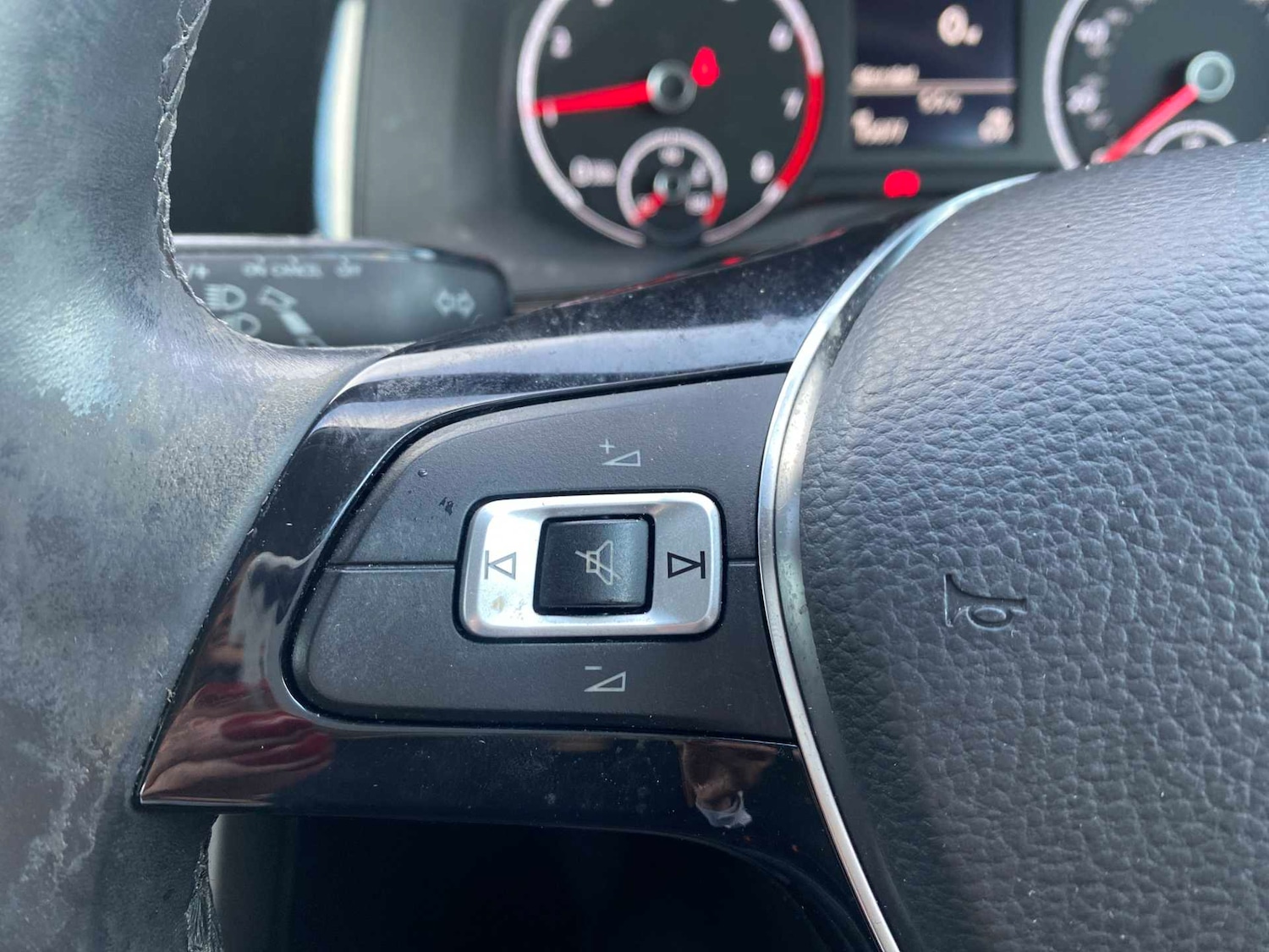 Used Volkswagen Polo 2018 for sale - 77590349: Photo 24