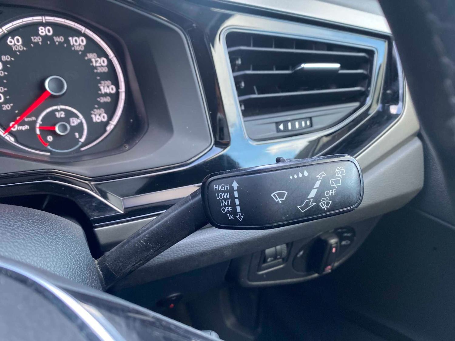 Used Volkswagen Polo 2018 for sale - 77590349: Photo 25