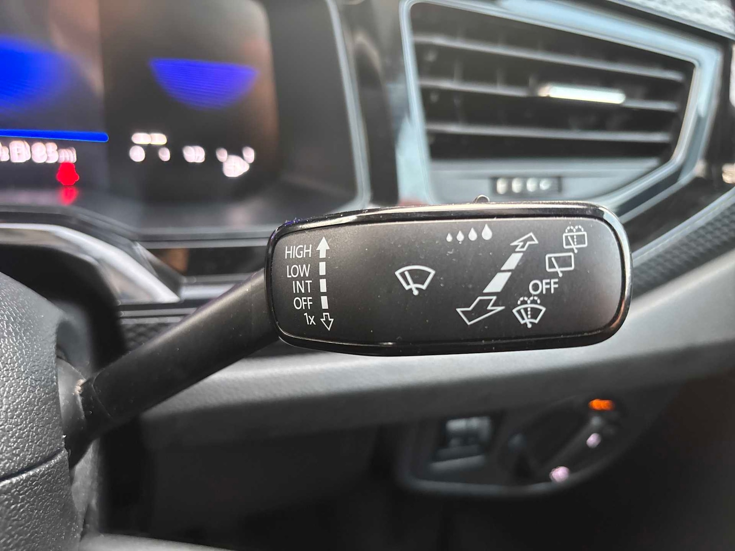 Used Volkswagen Polo 2023 for sale - 77069347: Photo 25