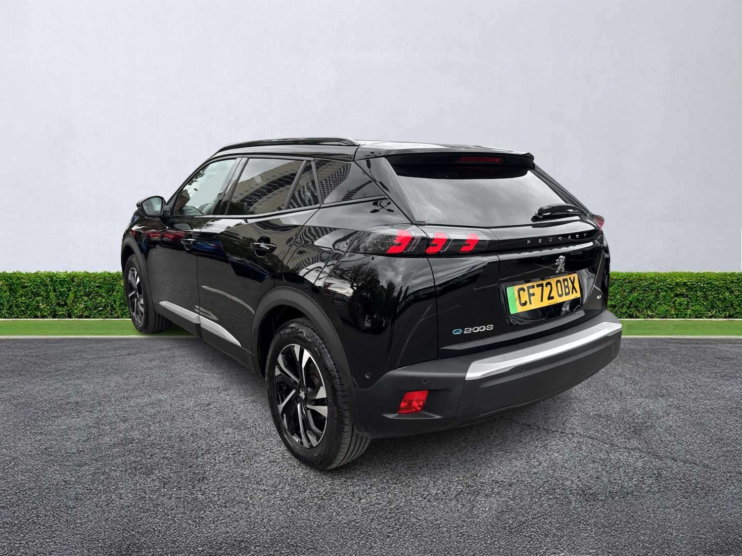 Used Peugeot E-2008 2023 for sale - 76892154: Photo 16