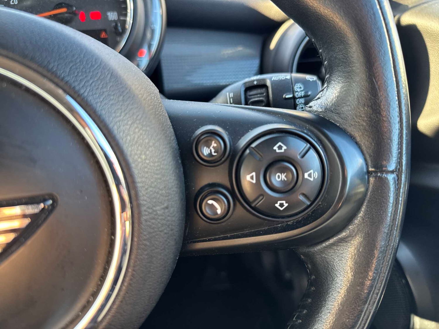 Used MINI Hatch 2018 for sale - 76663808: Photo 23