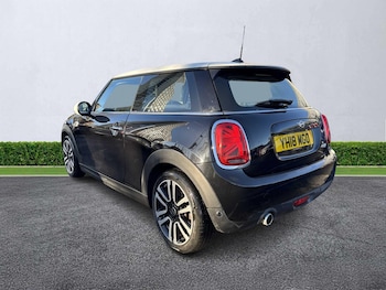Used MINI Hatch 2018 for sale - 76663808: Photo