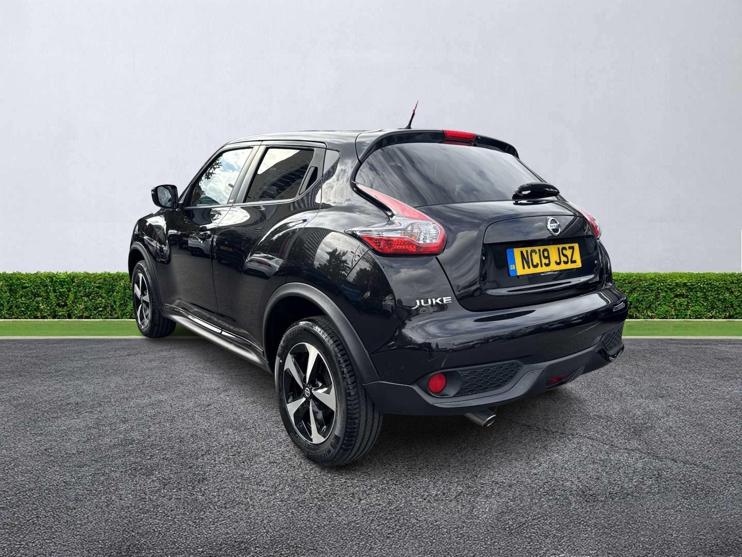 Used Nissan Juke 2019 for sale - 76127302: Photo 2