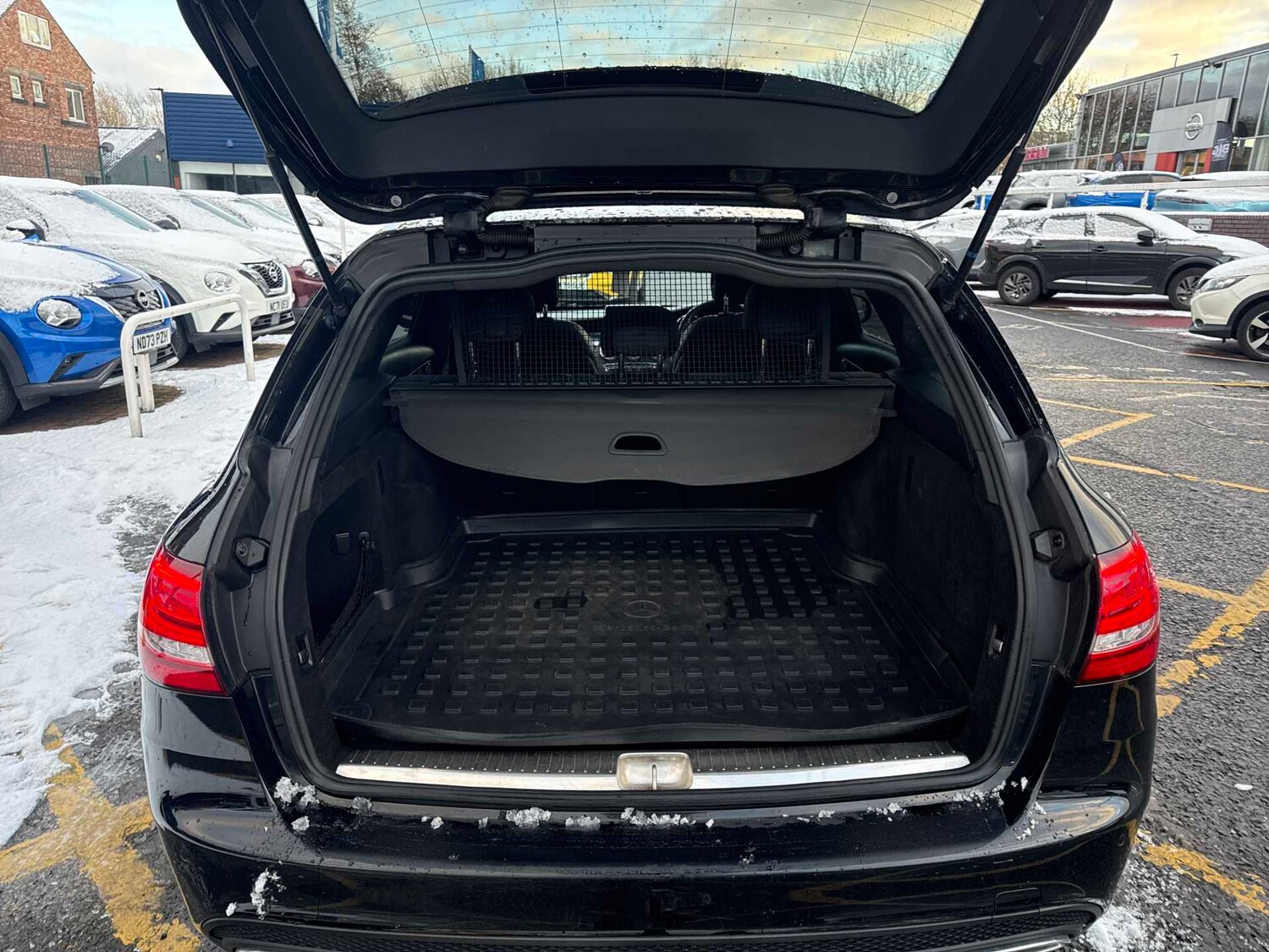 Used Mercedes-Benz C Class 2016 for sale - 77096980: Photo 16