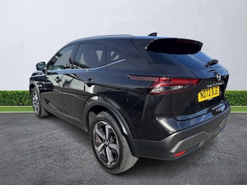 Used Nissan Qashqai 2022 for sale - 76102506: Photo 2