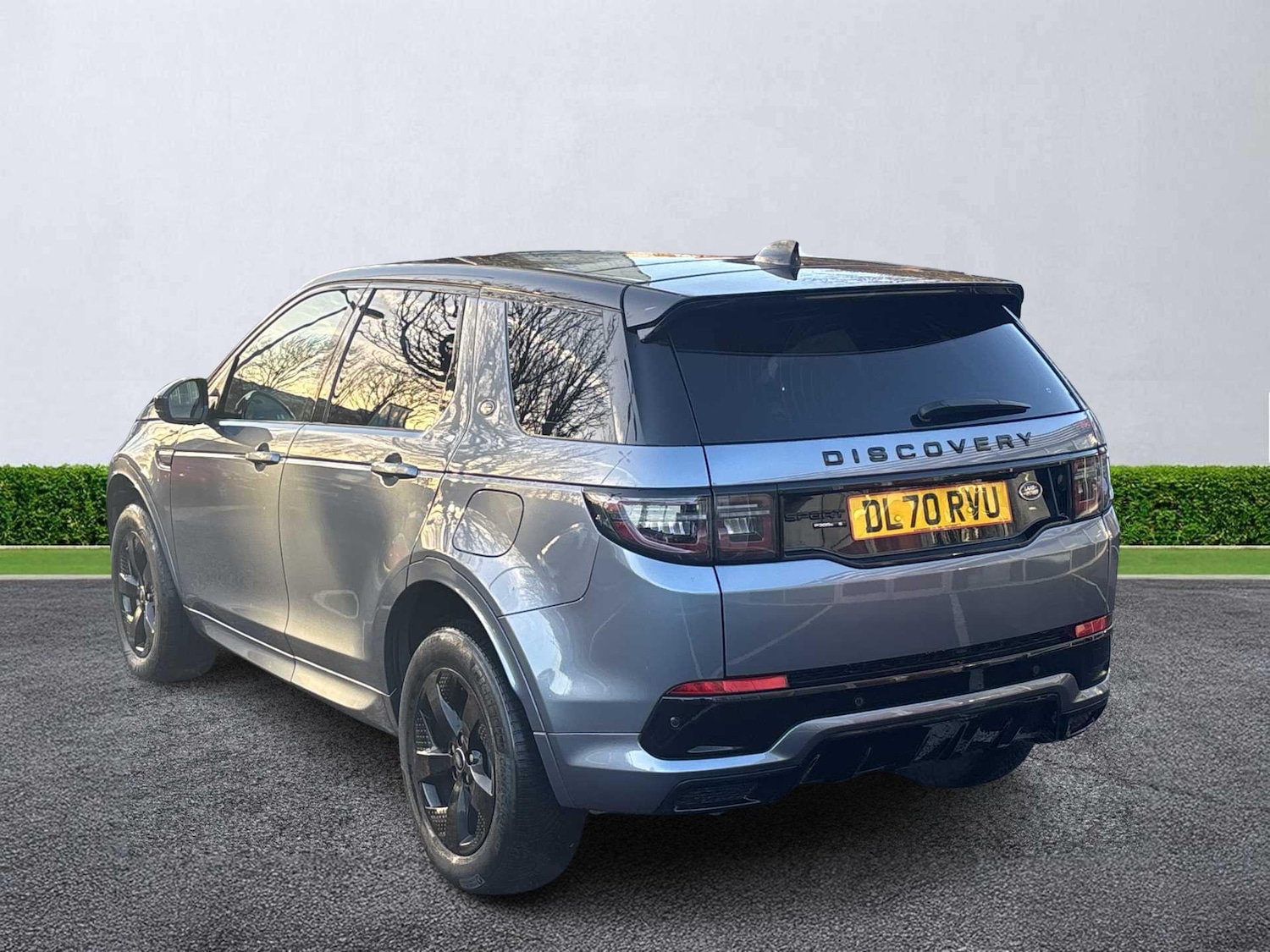 Used Land Rover Discovery Sport 2020 for sale - 76945902: Photo 2
