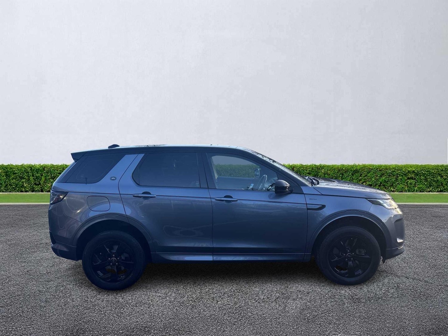 Used Land Rover Discovery Sport 2020 for sale - 76945902: Photo 3