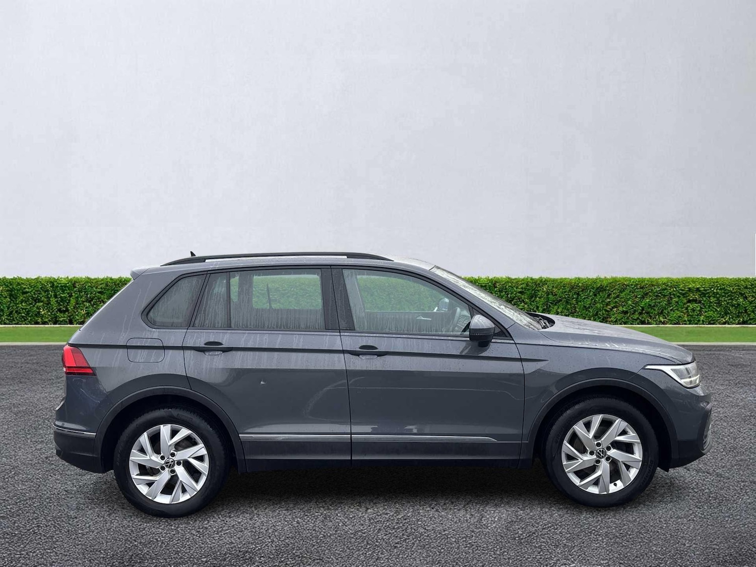 Used Volkswagen Tiguan 2022 for sale - 77845329: Photo 3