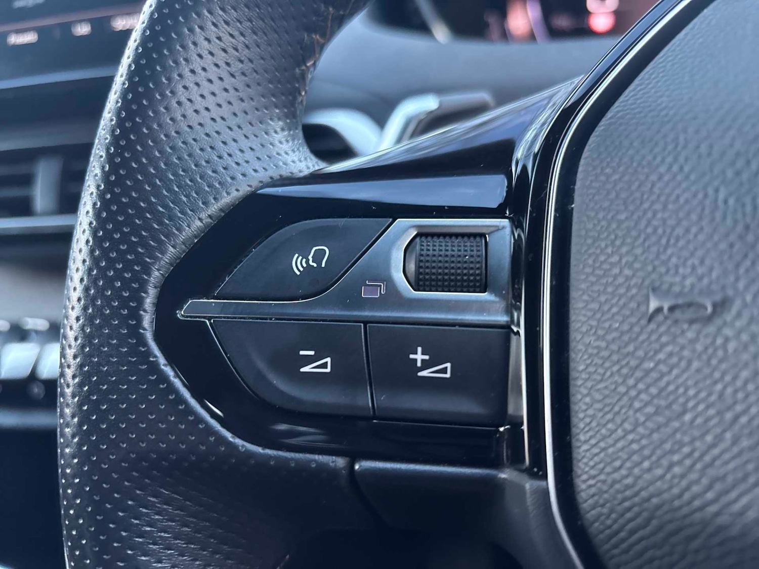 Used Peugeot 3008 2021 for sale - 76974551: Photo 24