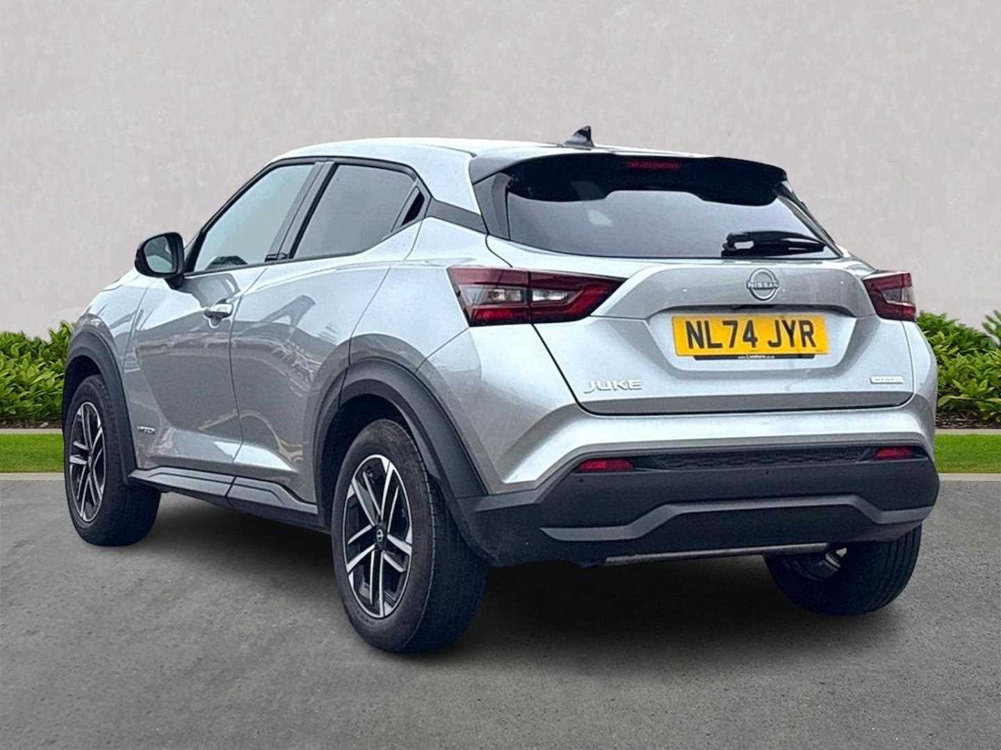 Used Nissan Juke 2024 for sale - 76600121: Photo 2