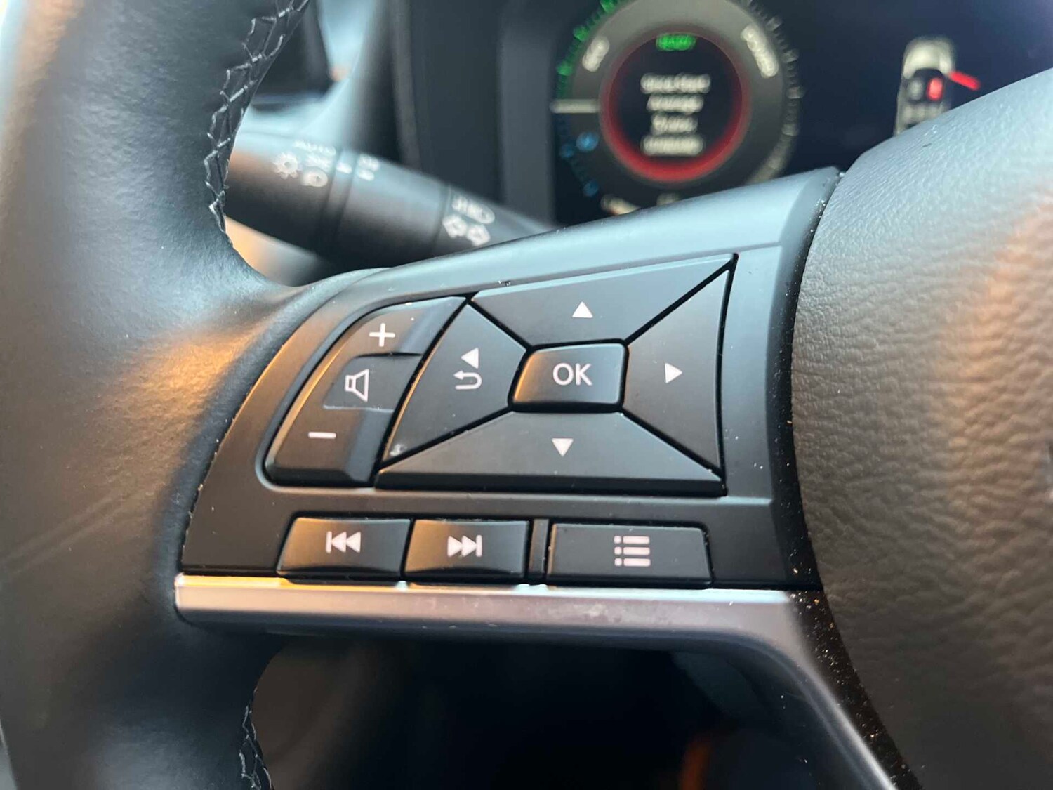 Used Nissan Juke 2024 for sale - 76600121: Photo 24