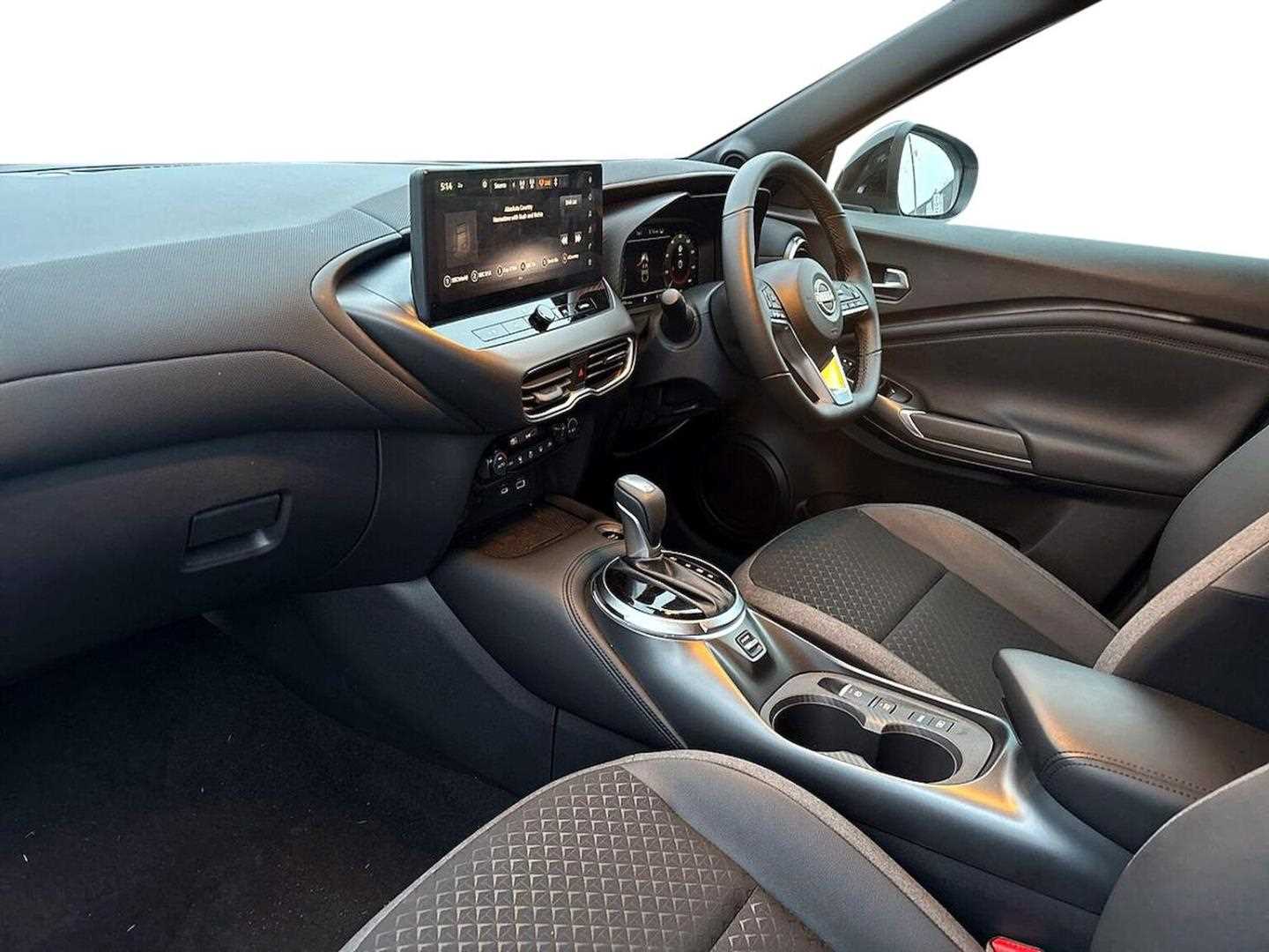 Used Nissan Juke 2024 for sale - 76600121: Photo 7