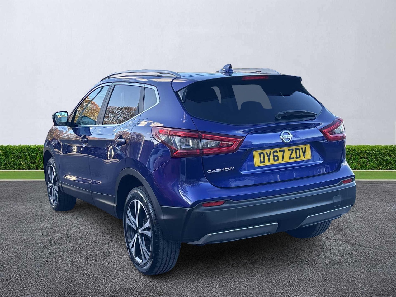 Used Nissan Qashqai 2017 for sale - 76387228: Photo 2