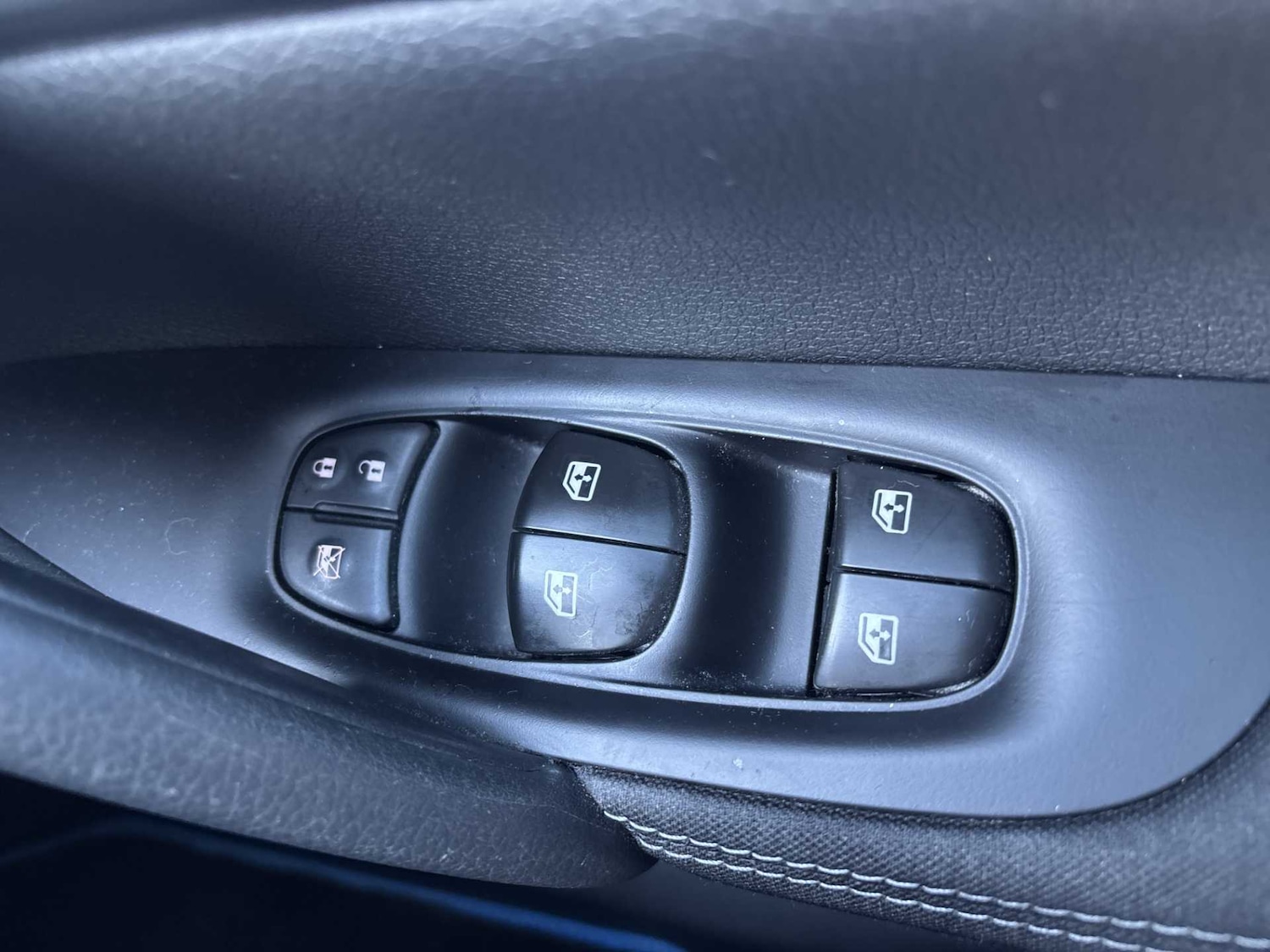 Used Nissan Qashqai 2017 for sale - 76387228: Photo 20