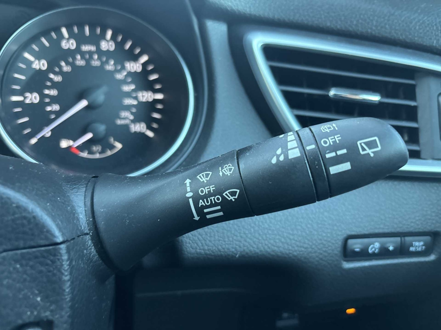 Used Nissan Qashqai 2017 for sale - 76387228: Photo 25