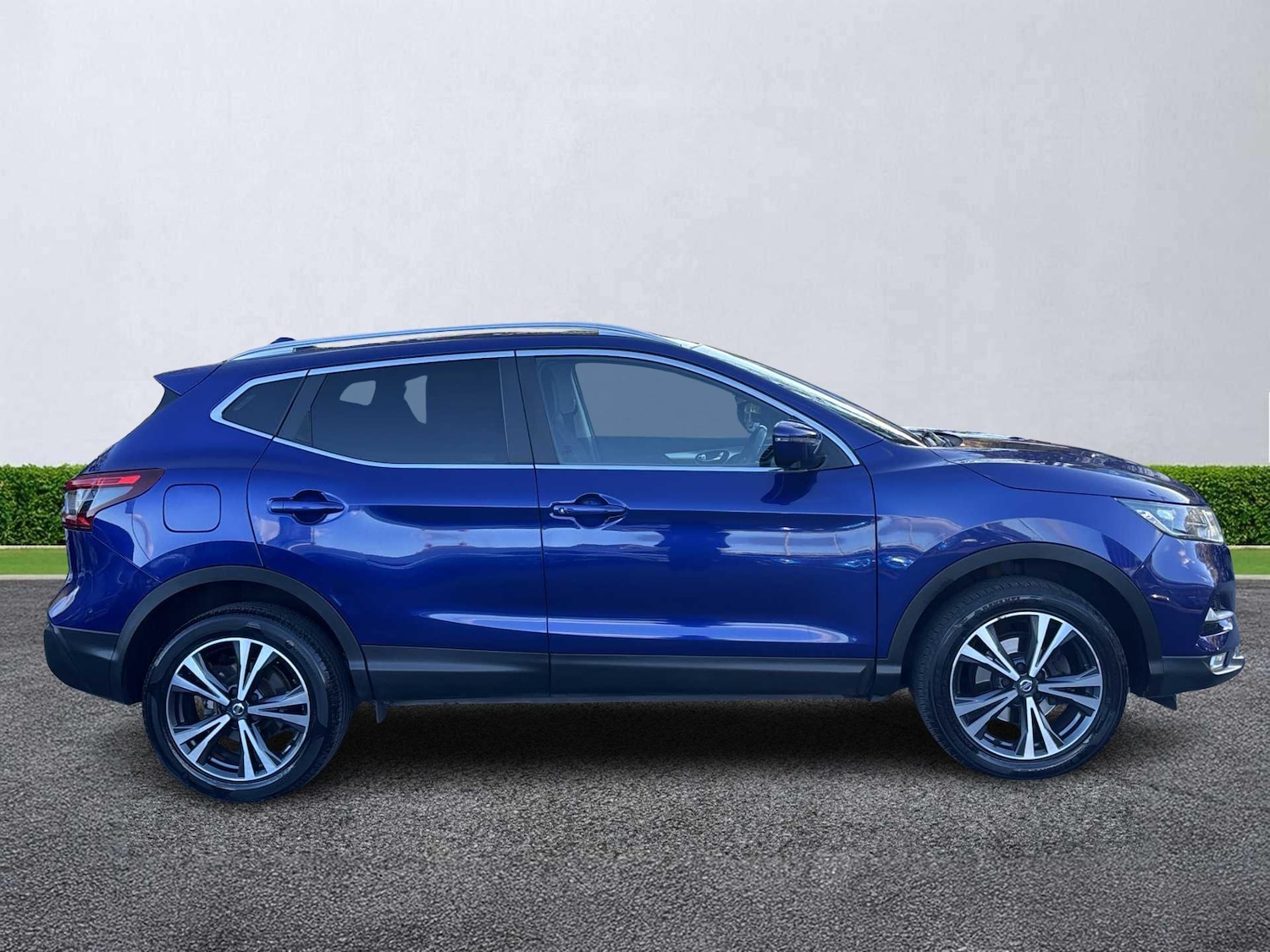 Used Nissan Qashqai 2017 for sale - 76387228: Photo 3