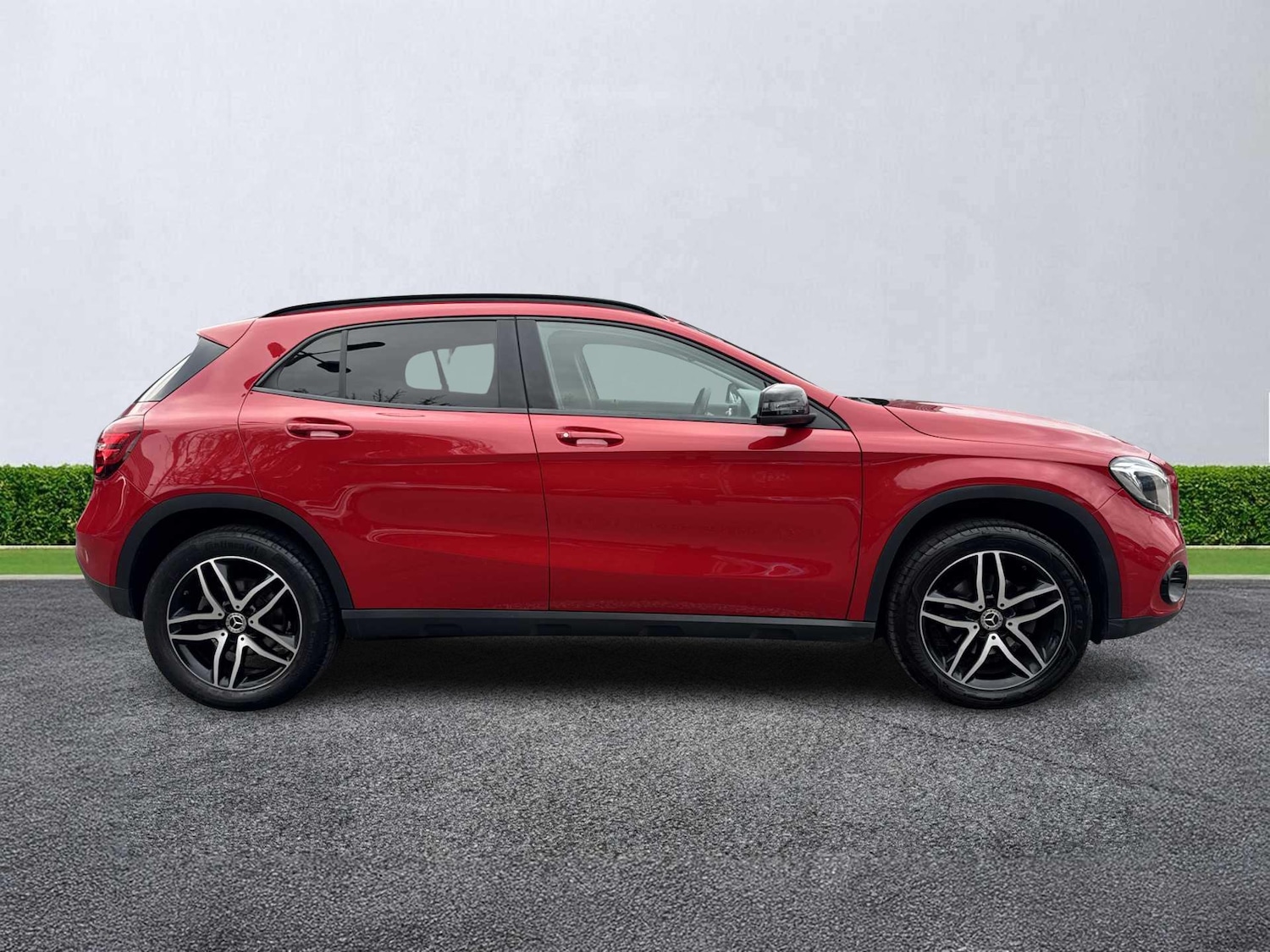 Used Mercedes-Benz GLA 2019 for sale - 76127210: Photo 3
