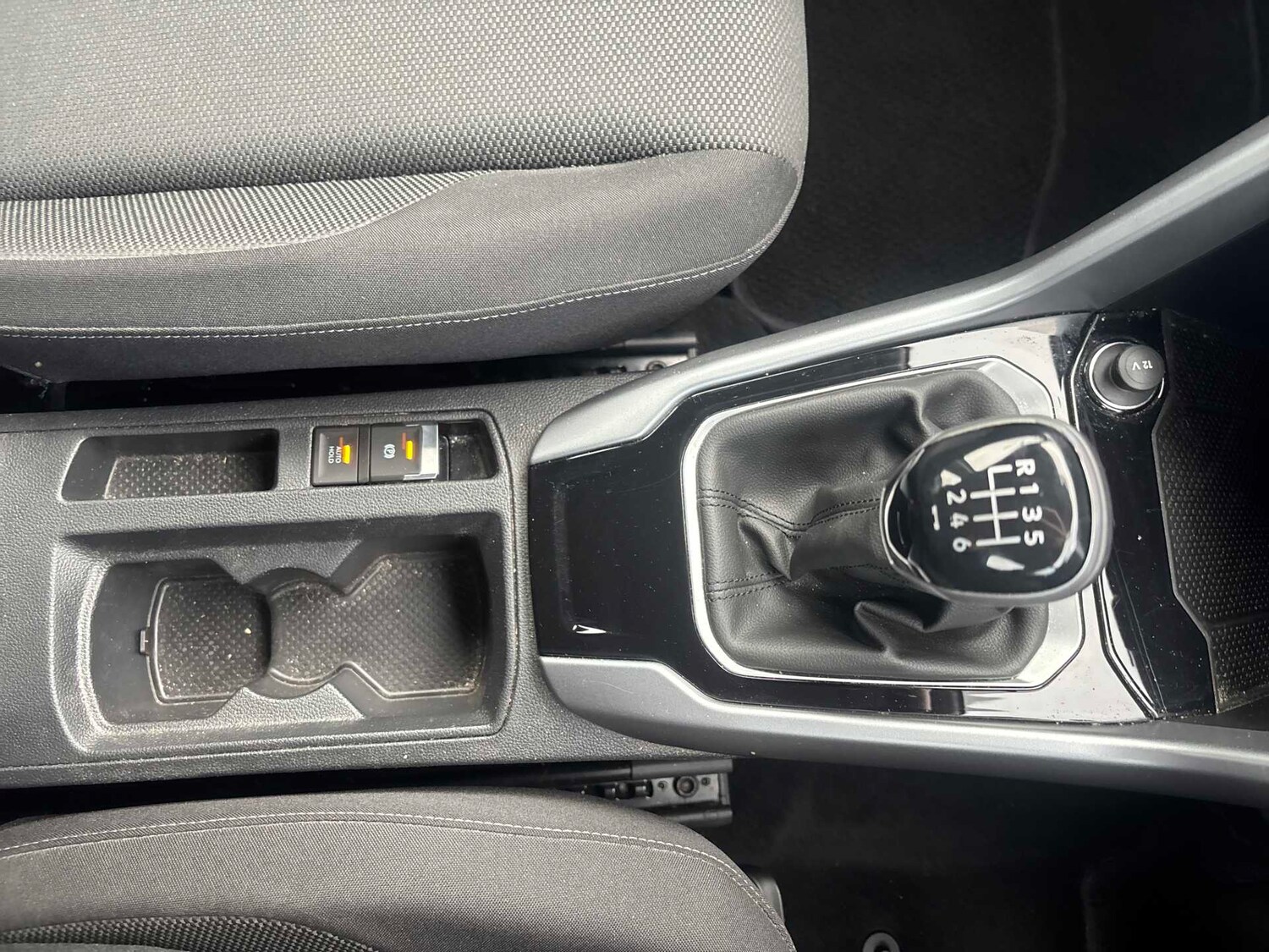 Used Volkswagen T-Roc 2022 for sale - 77488628: Photo 12