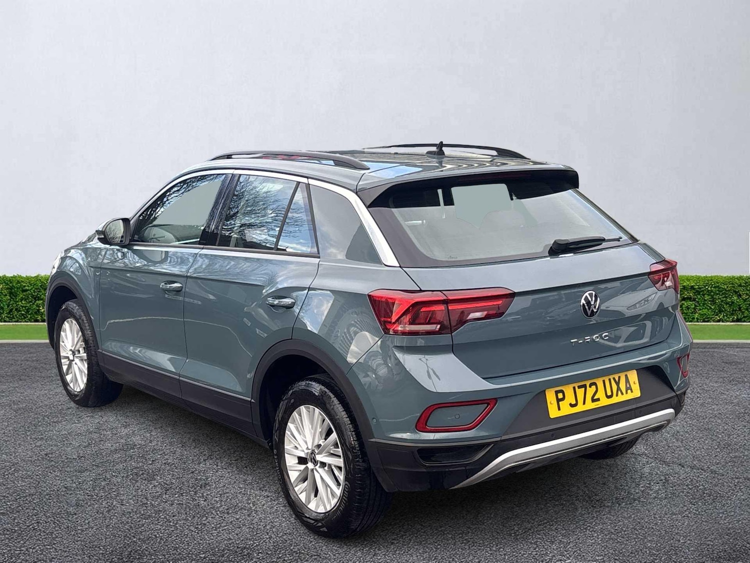 Used Volkswagen T-Roc 2022 for sale - 77488628: Photo 2